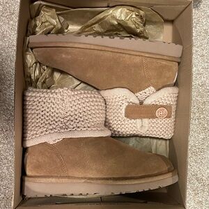 Short tan UGG boots